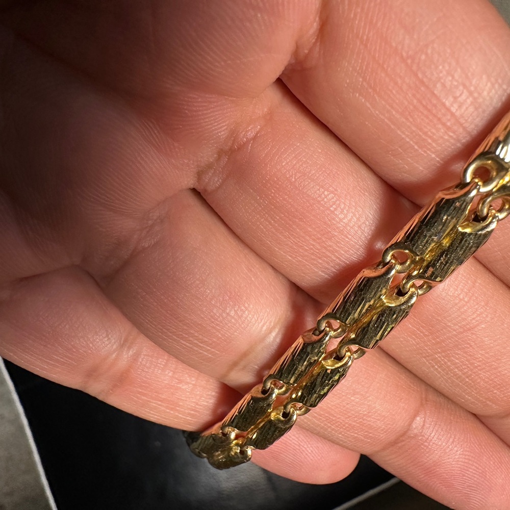 10kt gold bullet chain